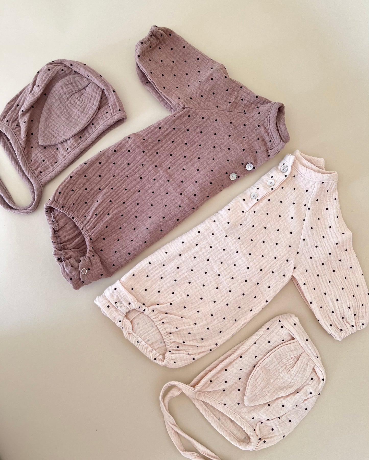 DOT BODYSUIT W/ BONNET