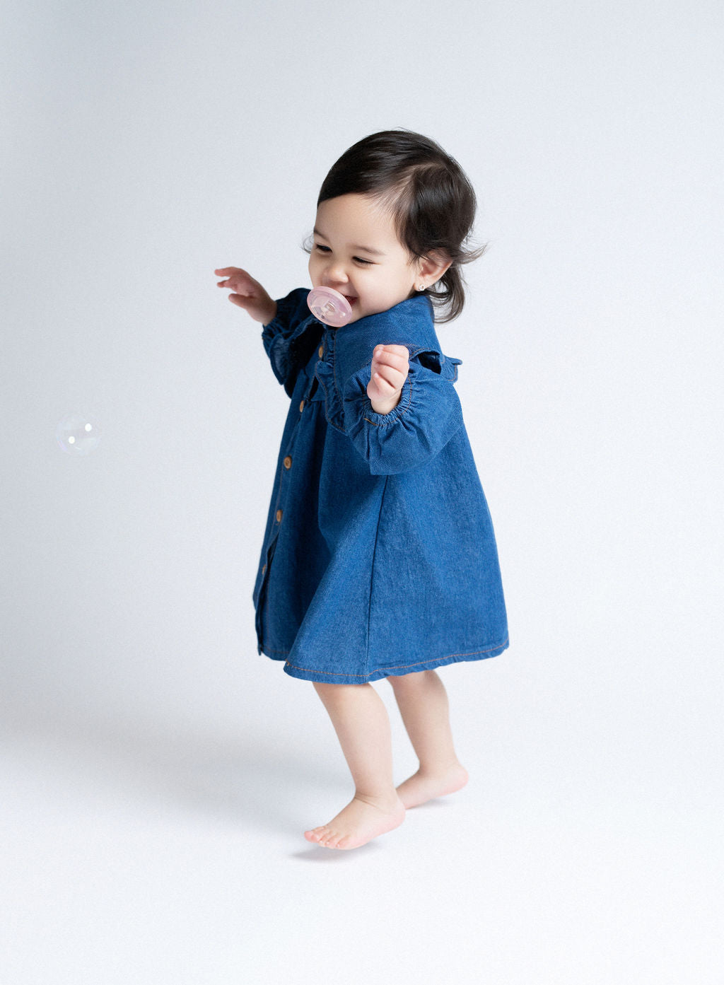 ANY BIG COLLAR ONE-PIECE