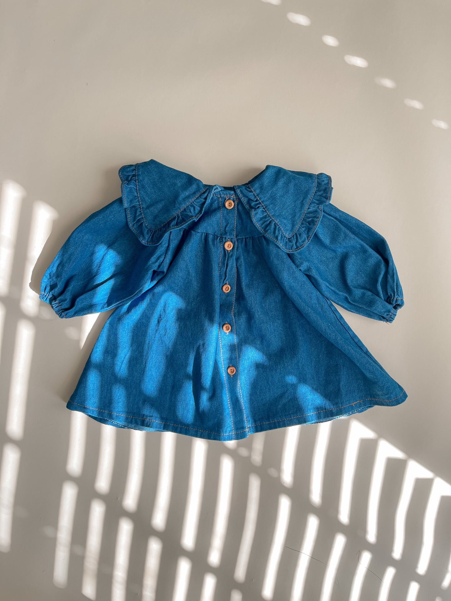 ANY BIG COLLAR ONE-PIECE